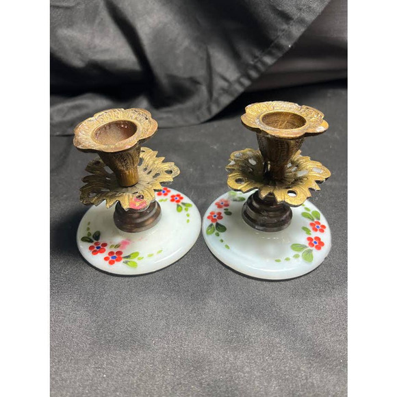Set Of 2 Vintage Brass Milk Glass Hand-painted Floral Art Deco Candlestick - Picture 2 of 5